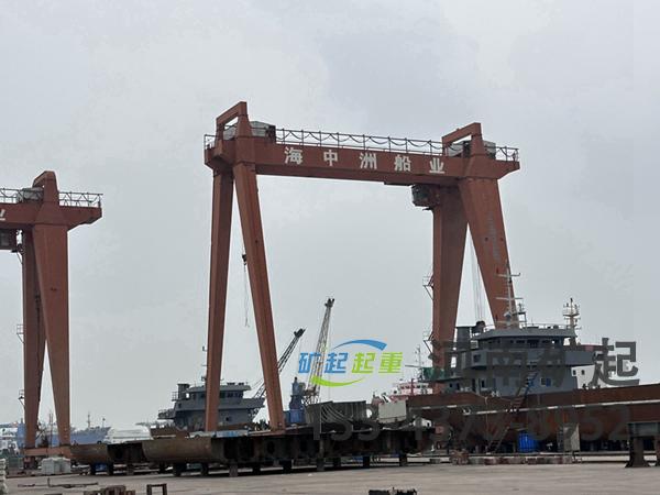 廣東佛山造船門式起重機廠家造船門式起重機穩(wěn)固結(jié)構(gòu)設(shè)計