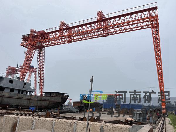 廣東廣州造船門式起重機廠家造船門式起重機高效作業(yè)